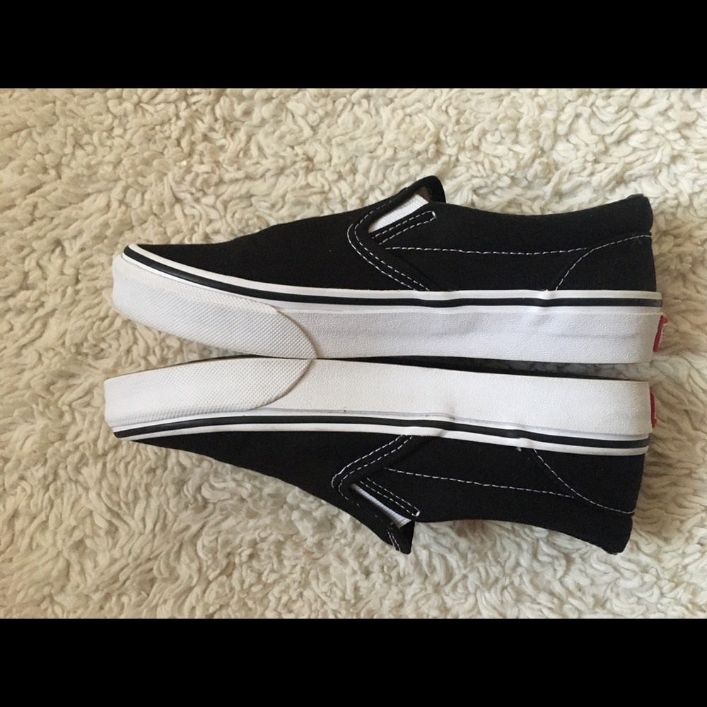 Vans - Picture 6 of 8